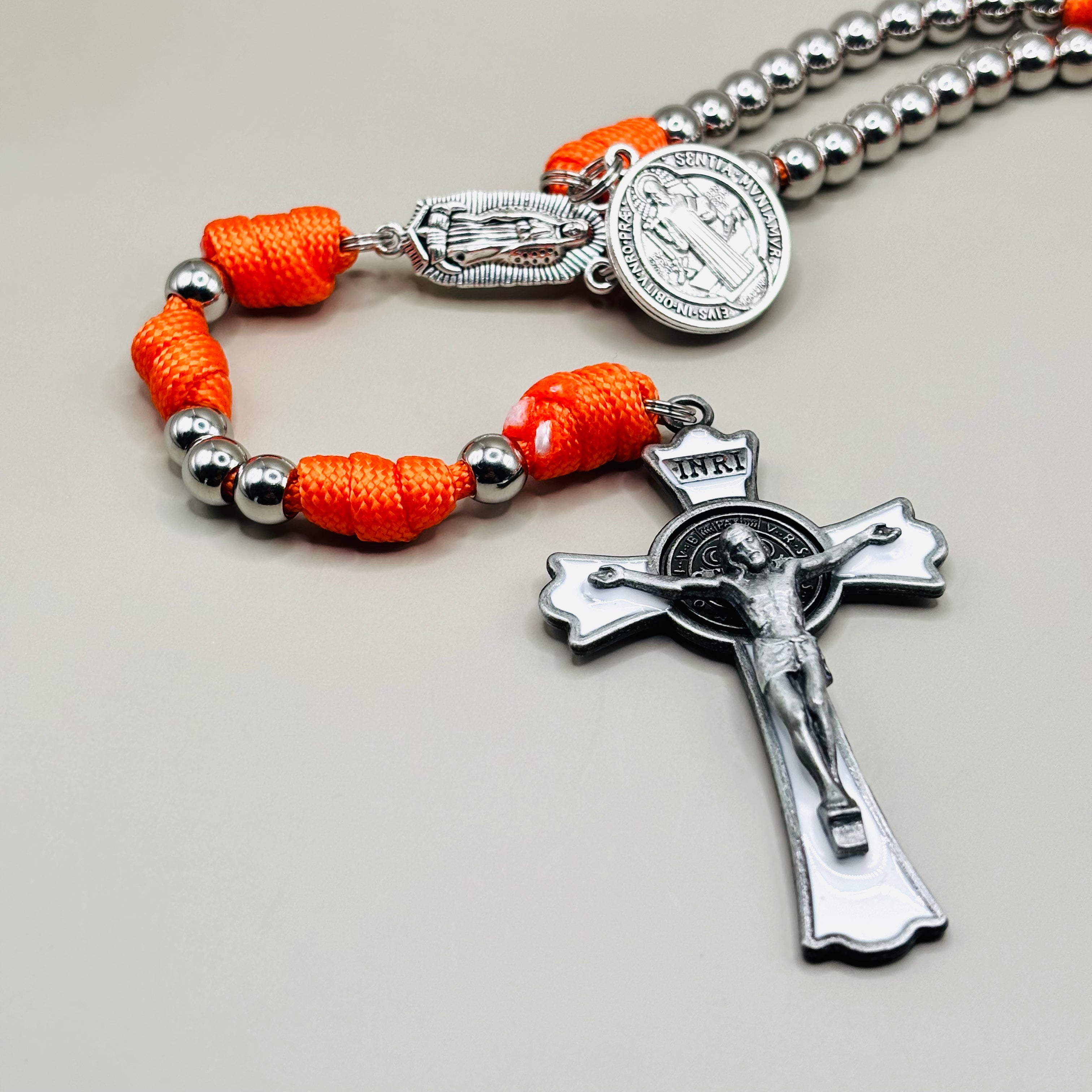 Rozenkrans “Exodus” – Vrijheid door Offer