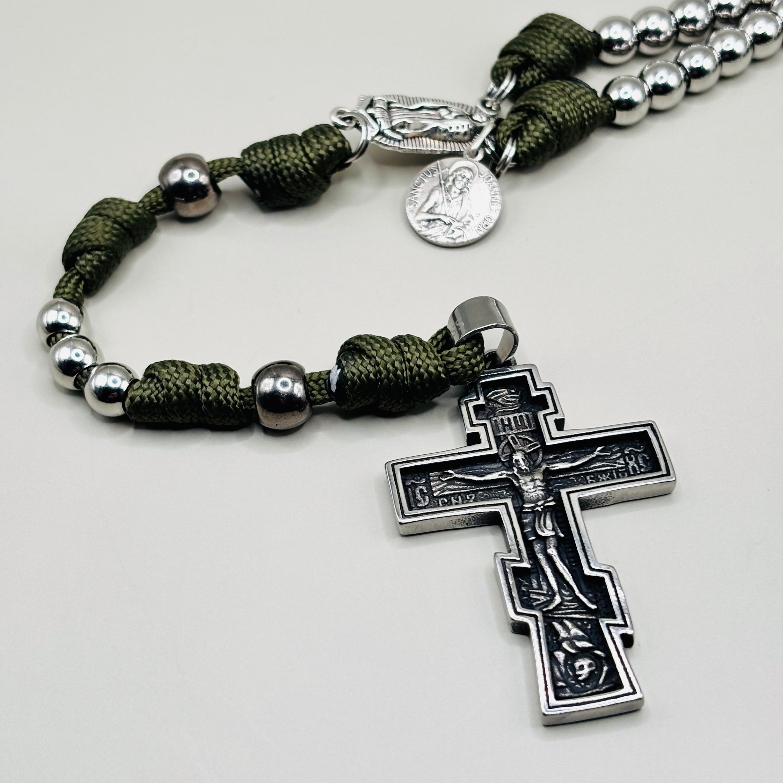 Orthodox kruis aan rozenkrans met Johannes de doper bedeltje